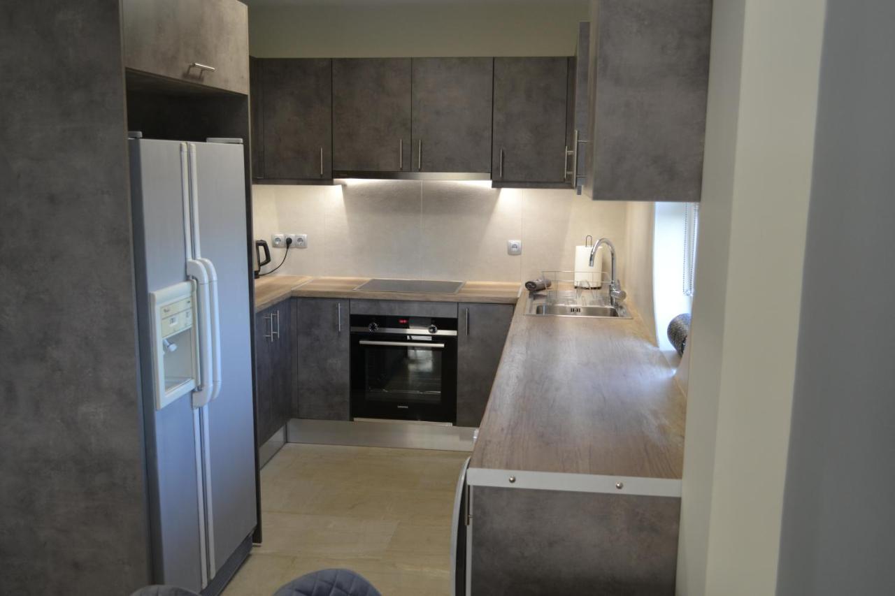 Stergiou Luxury Apartments With Shared Pool أنافيسوس المظهر الخارجي الصورة