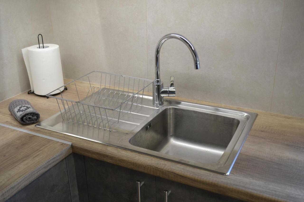 Stergiou Luxury Apartments With Shared Pool أنافيسوس المظهر الخارجي الصورة